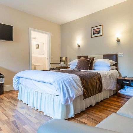 Windermere Studio Rooms - With Free Car Parking Onsite Esterno foto