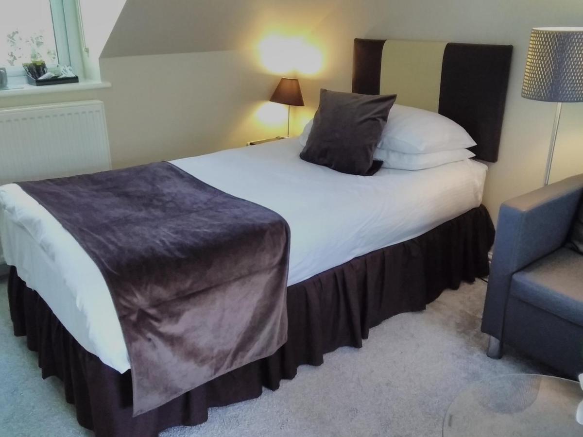 Windermere Studio Rooms - With Free Car Parking Onsite Esterno foto