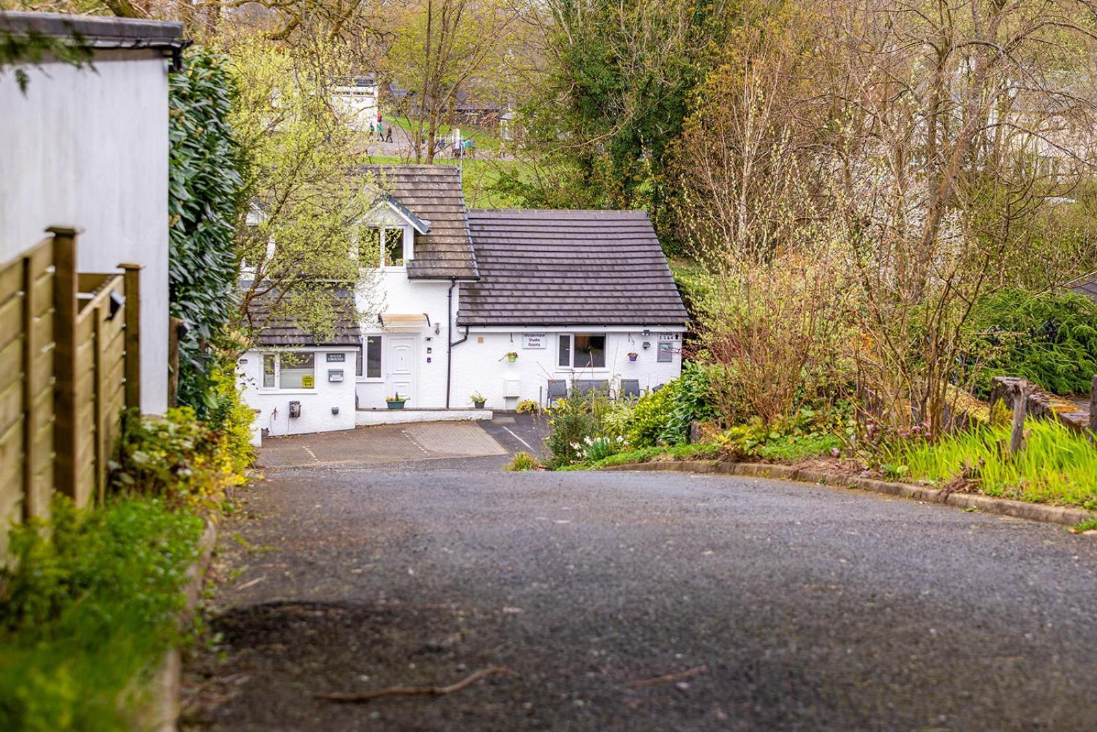 Windermere Studio Rooms - With Free Car Parking Onsite Esterno foto
